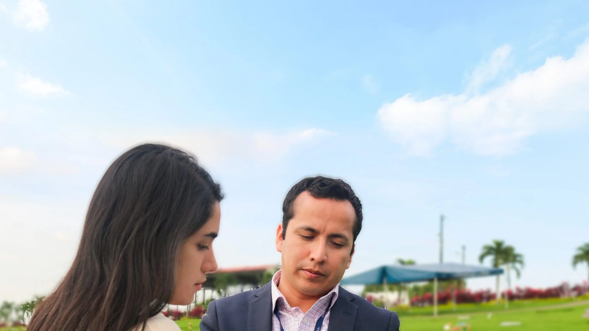 Servicio. Varios camposantos promocionan la atención al cliente por prenecesidad, tras los años pandemicos.