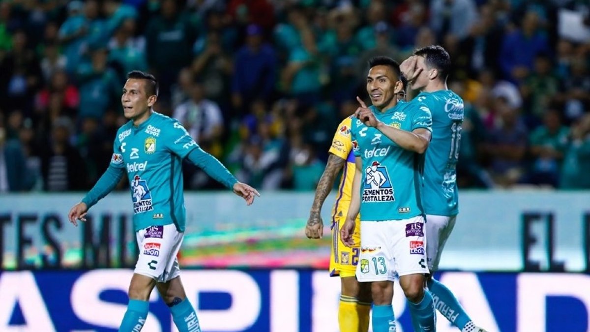 Ángel Mena anotó en León vs. Tigres pero terminó perdiendo su equipo