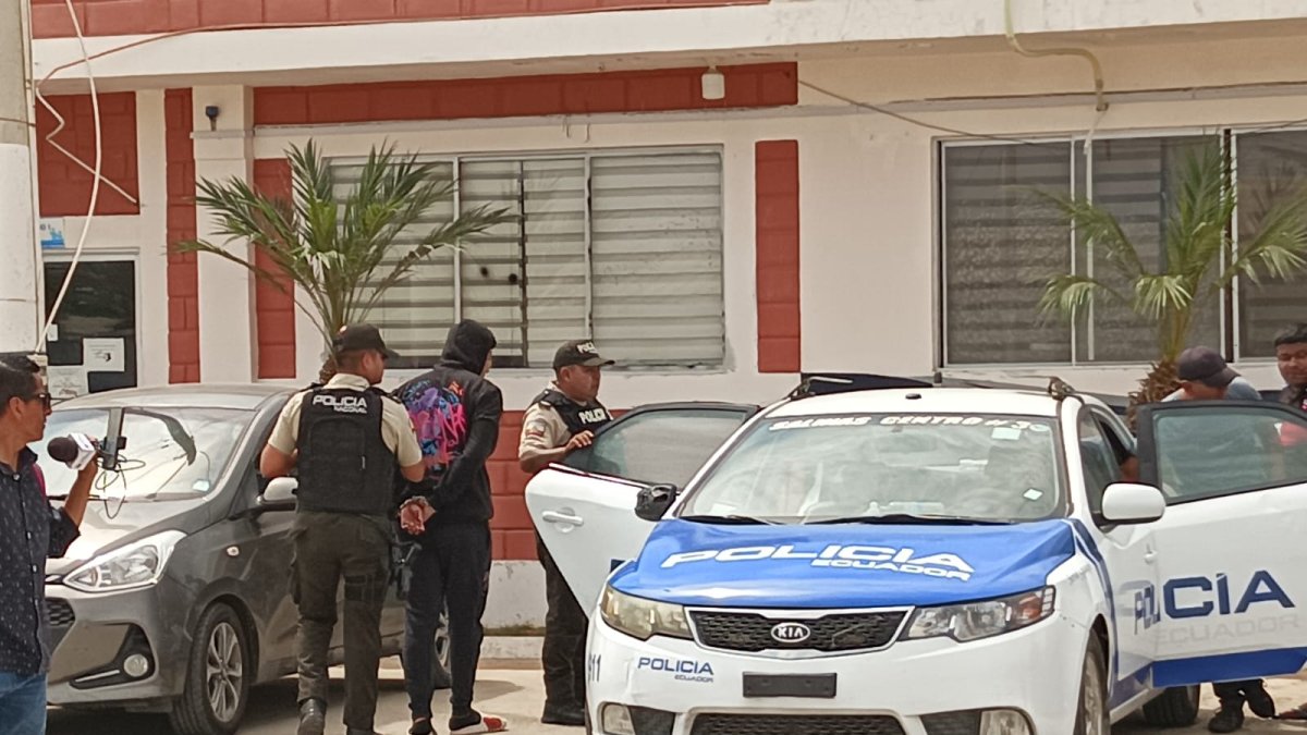 Acto. Supuestos choneros cayeron por crimen de un colombiano.