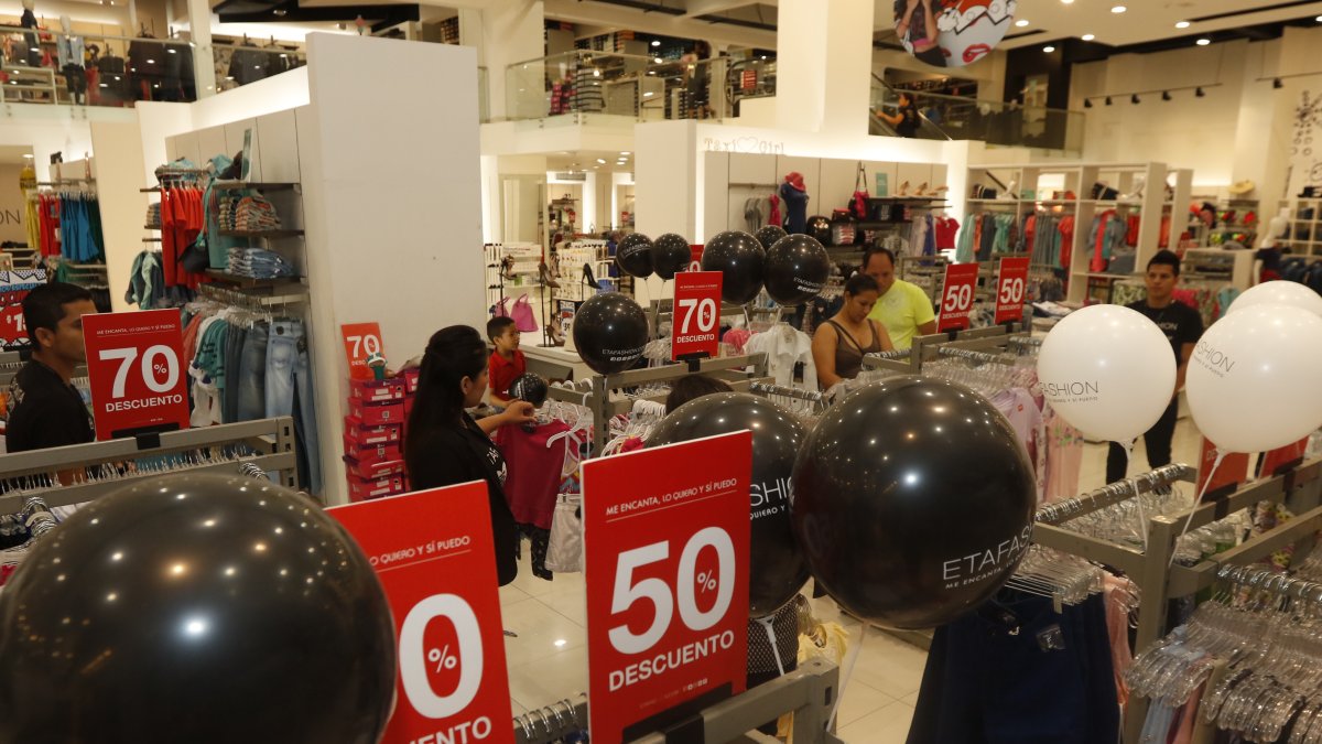 Tradición. La experta recuerda que las rebajas no se las encuentra en la mercadería de la temporada.