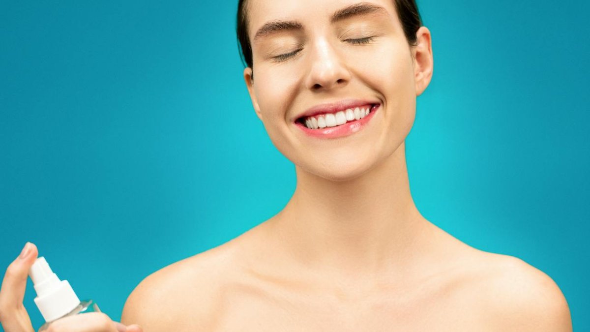 El sol es uno de los factores que envejce la piel prematuramente