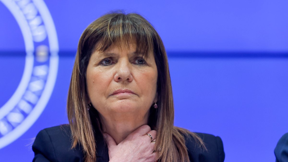 La ministra argentina de Seguridad, Patricia Bullrich, participa en una rueda de prensa hoy, en Buenos Aires (Argentina)