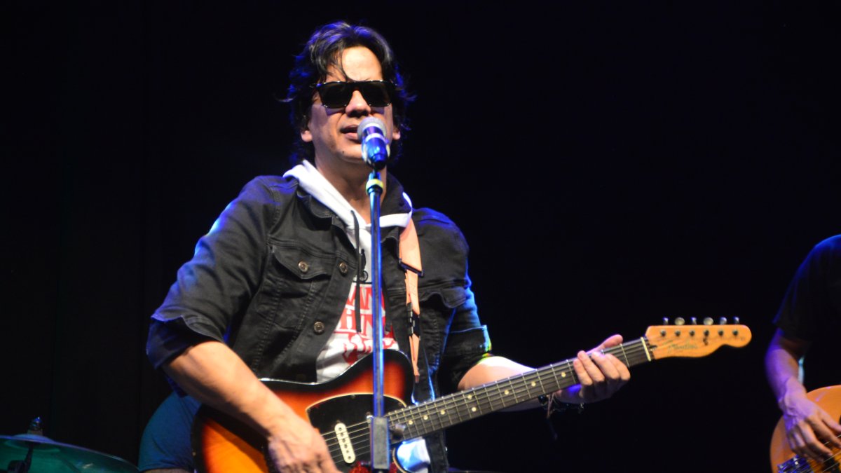 Con la agrupación guayaquileña La Resaka, el Teatro Centro de Arte reinicia su temporada de tributos.