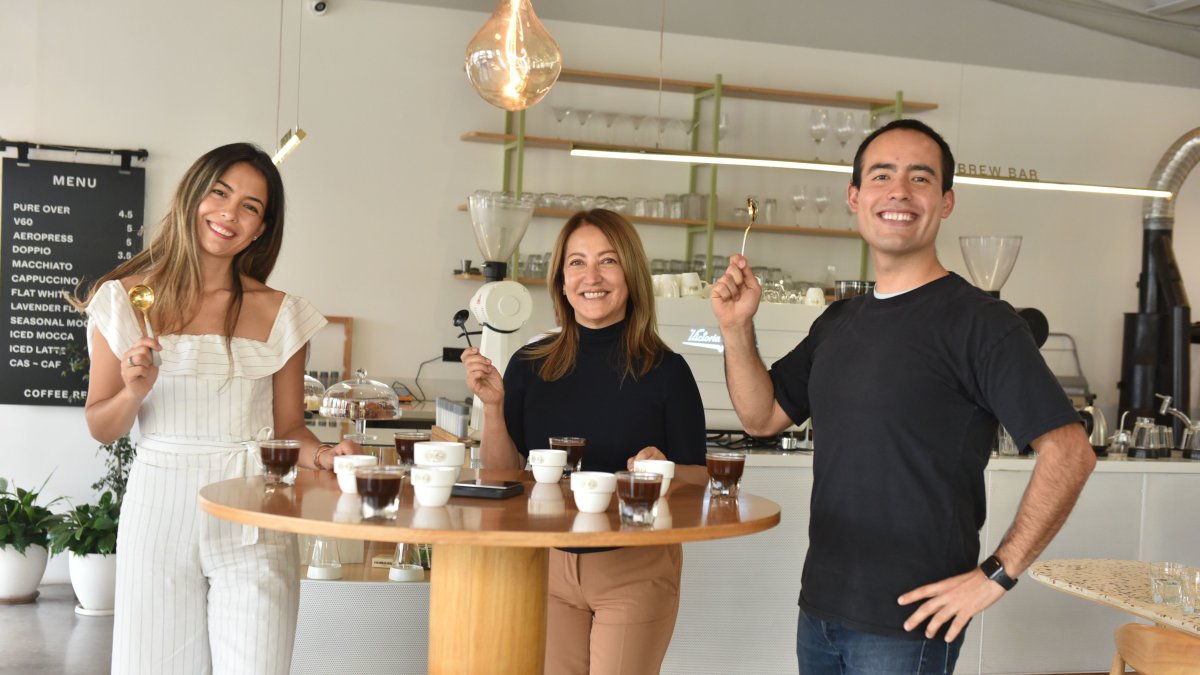 Agencia (ag-expreso ag-extra ag-quito) ag-periodistas-quito