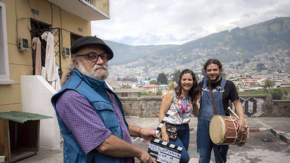 La migración interna está retratada en la serie como esencial en la historia de los barrios.