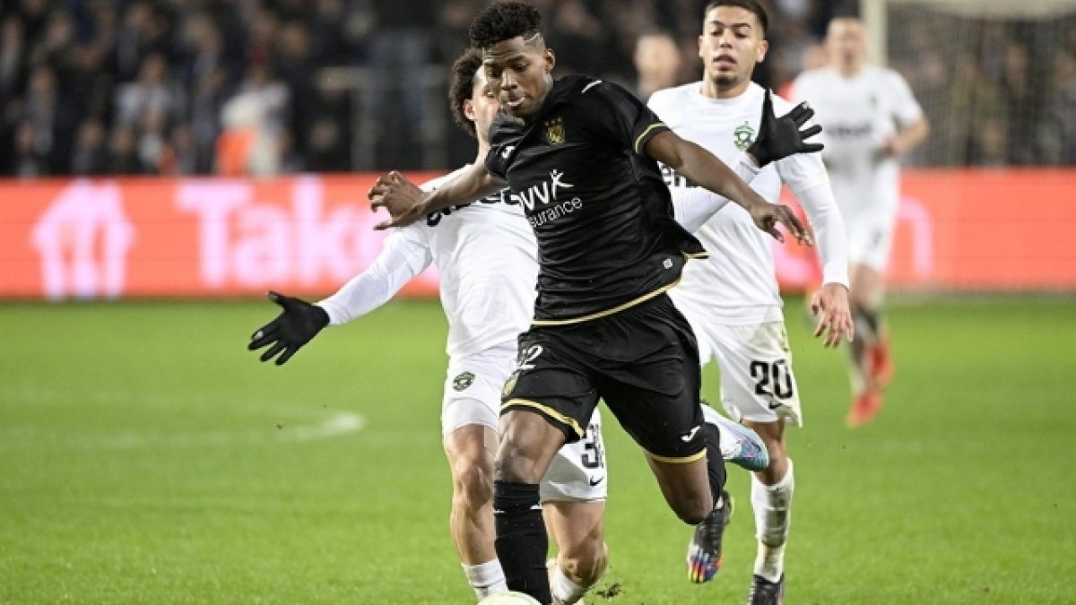 Nilson Angulo tuvo sus primeros minutos en el primer equipo de Anderlecht