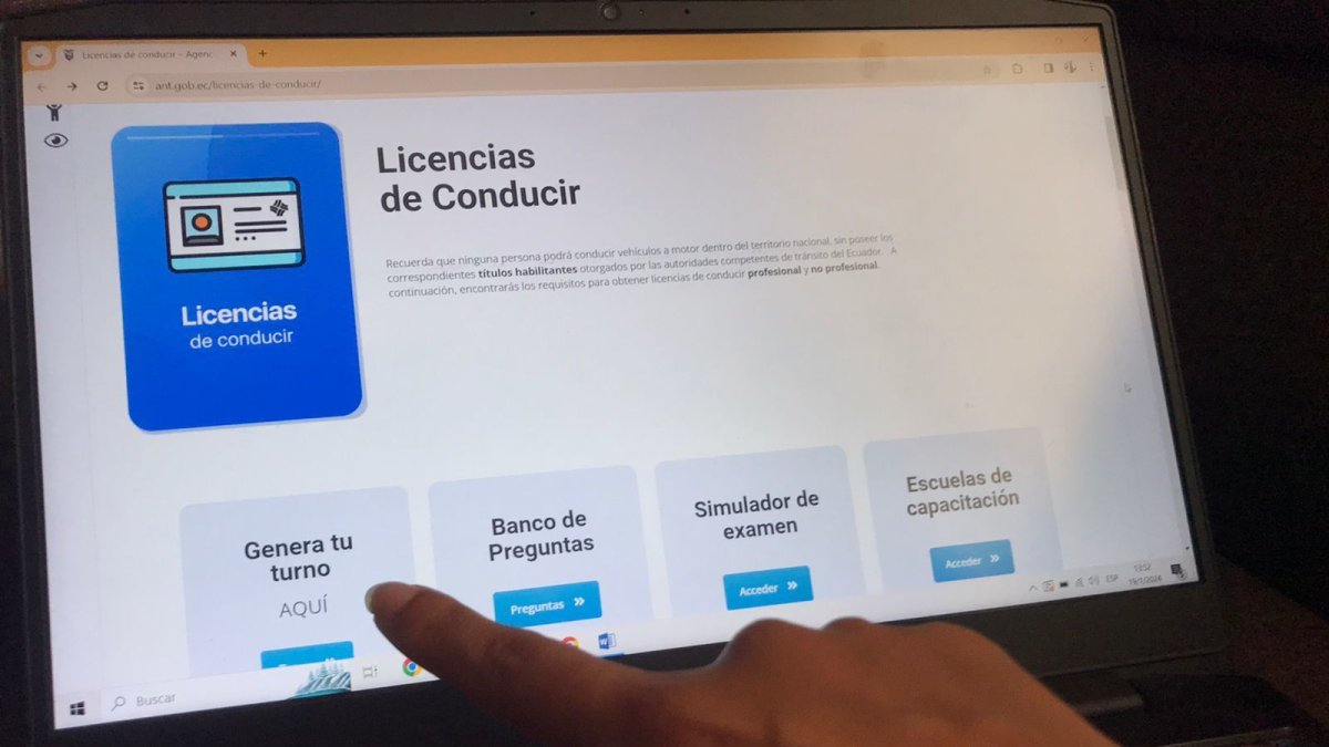 En la página oficial de la ANT se debe generar el turno para pagar la licencia de conducir.