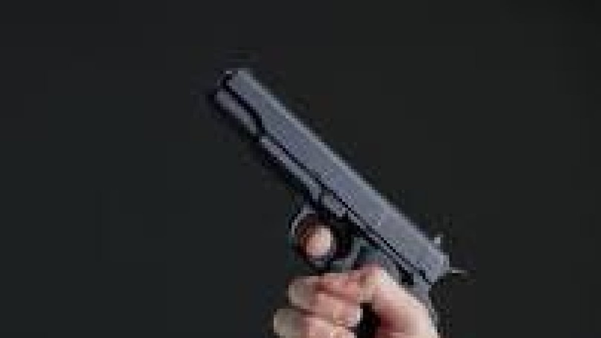 Imagen referencial. Un estudiante de un colegio fue detenido luego de que intentara disparar a directivos del plantel en Santo Domingo de los Tsáchilas.