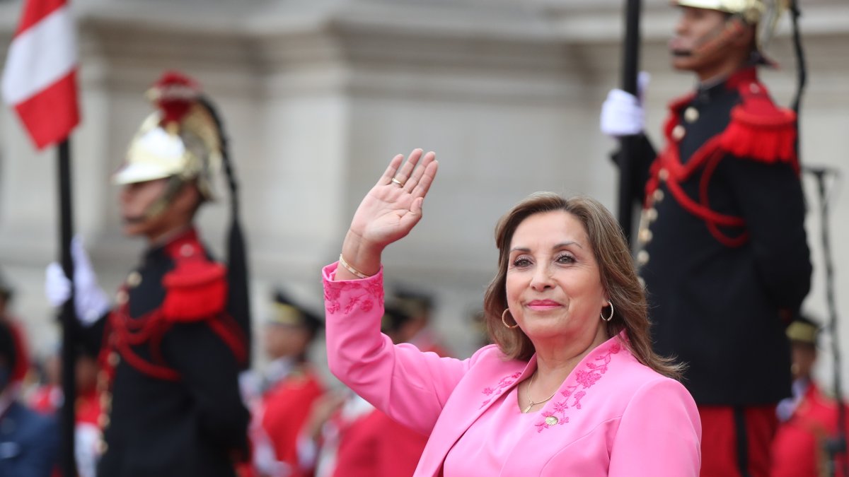 La presidenta de Perú, Dina Boluarte, en una de sus recientes apariciones públicas.
