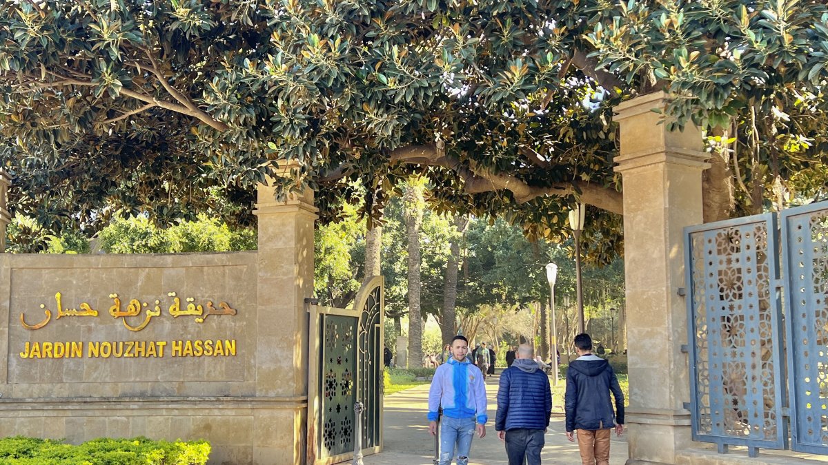 Vista de la entrada al parque Nuzhat Hassán, el jardín público más grande del centro de Rabat (Marruecos), este martes 23 de enero de 2024.