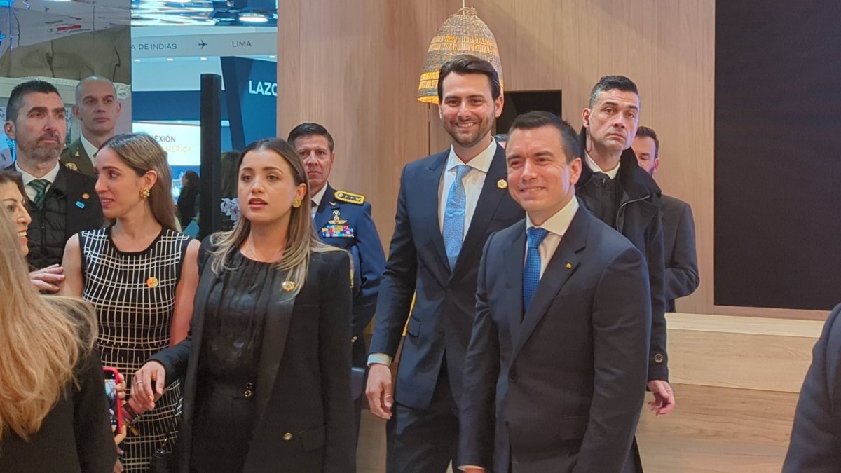 El presidente de la República, Daniel Noboa; y el ministro de Turismo, Niels Olsen.