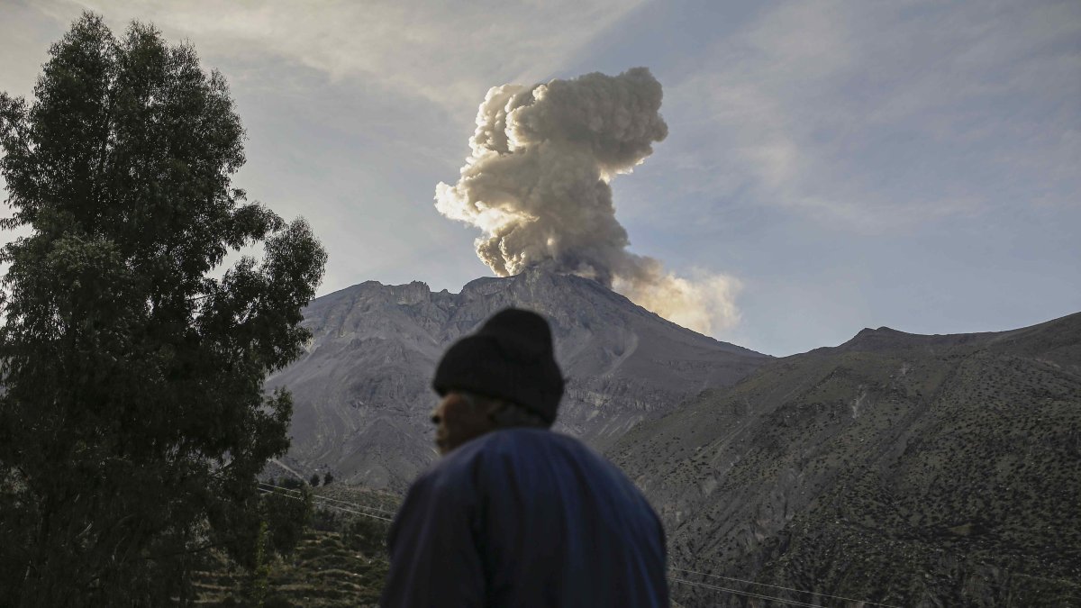 El volcán Ubinas, en Moquegua (Perú).