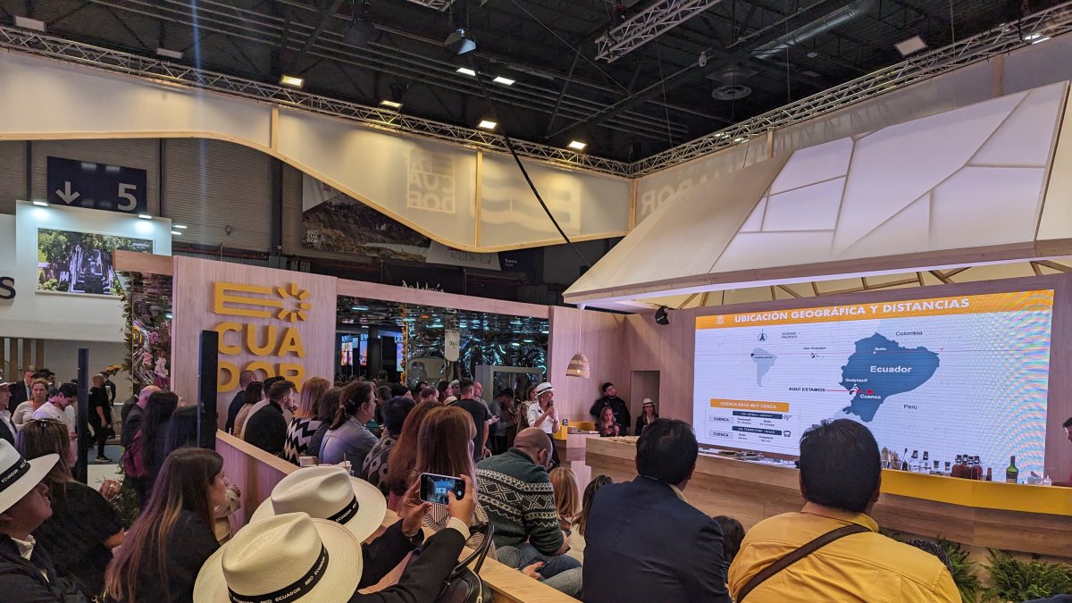 Ecuador ha estrenado su nueva marca país, en la cual destaca el color amarillo.