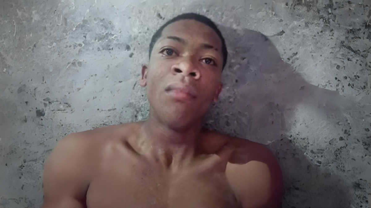 El sujeto fue agarrado durante un operativo en Esmeraldas.