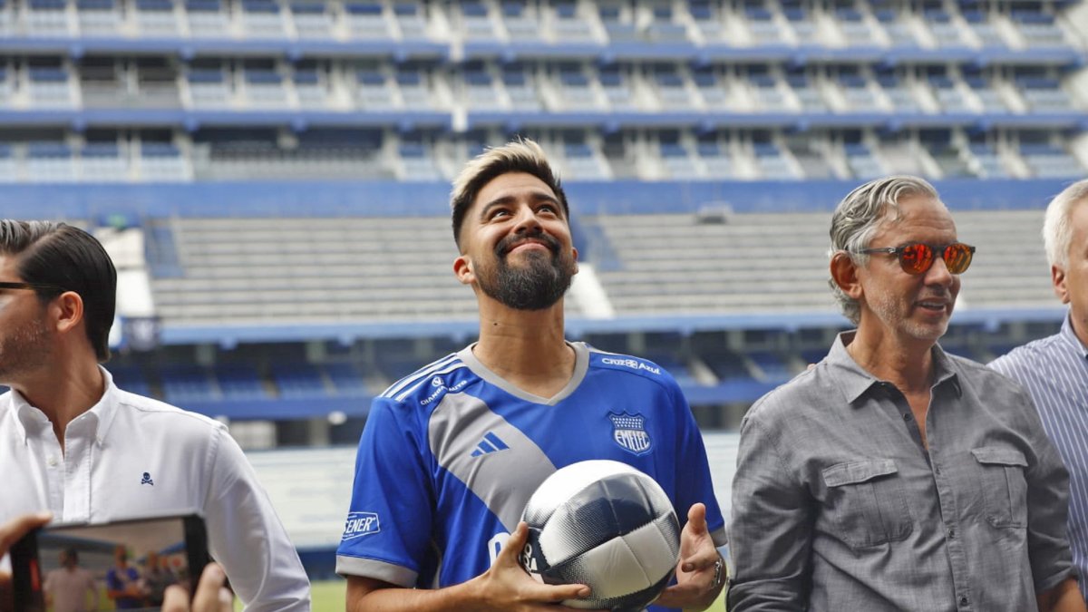 Cristhian Noboa de nuevo con la camiseta de Emelec.