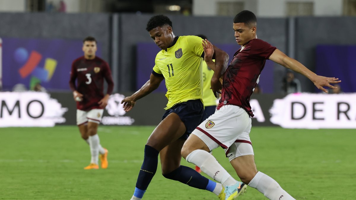 La Tri manda en el grupo A con 4 puntos. Le sigue Brasil (3), Venezuela (2), Bolivia (1) y Colombia.