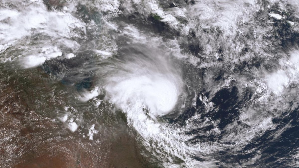 La Oficina de Meteorología de Australia actualizó este jueves 25 den enero de 2024 el estatus de la tormenta a categoría 3.