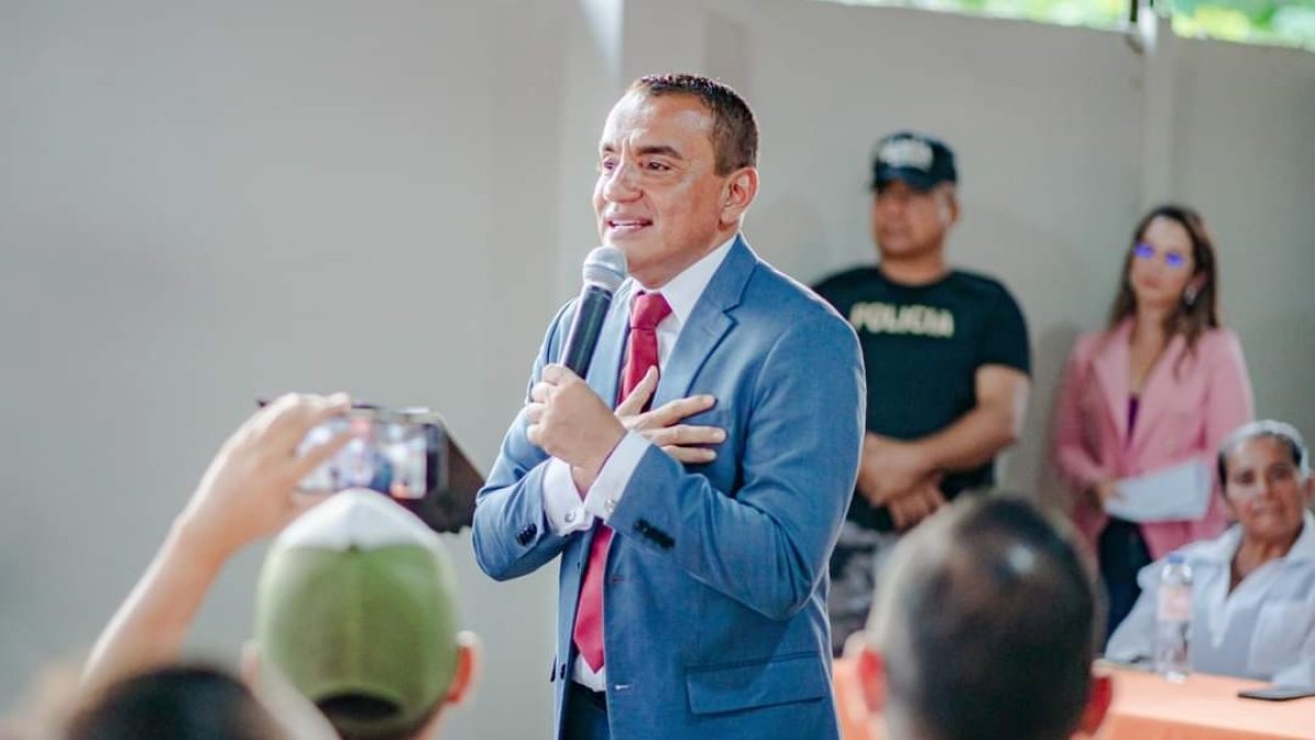 El alcalde de Portoviejo refutó las acusaciones de José Serrano