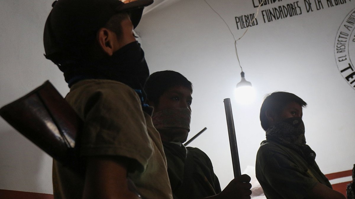 Accionar. Menores son incorporados a las autodefensas en la comunidad de Ayahualtempa, estado de Guerrero.