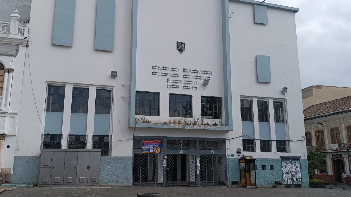 En la provincia de Azuay 28 instituciones continuarán en clases virtuales.