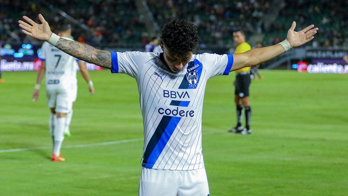 Joao Rojas se despidió de Monterrey