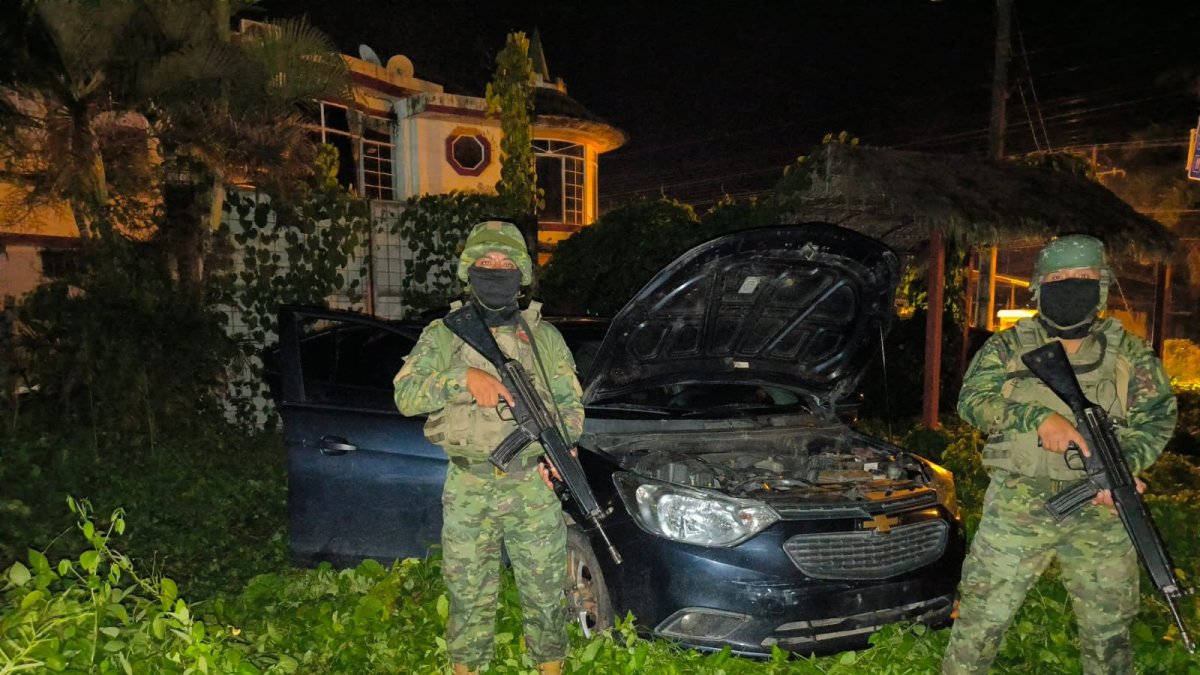 El contenido que hallaron en los vehículos fue decomisado por las Fuerzas Armadas