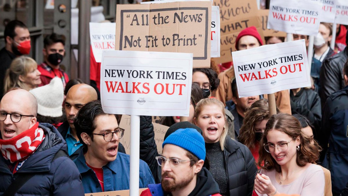 Medida.- Una de las huelgas de periodistas en Estados Unidos.