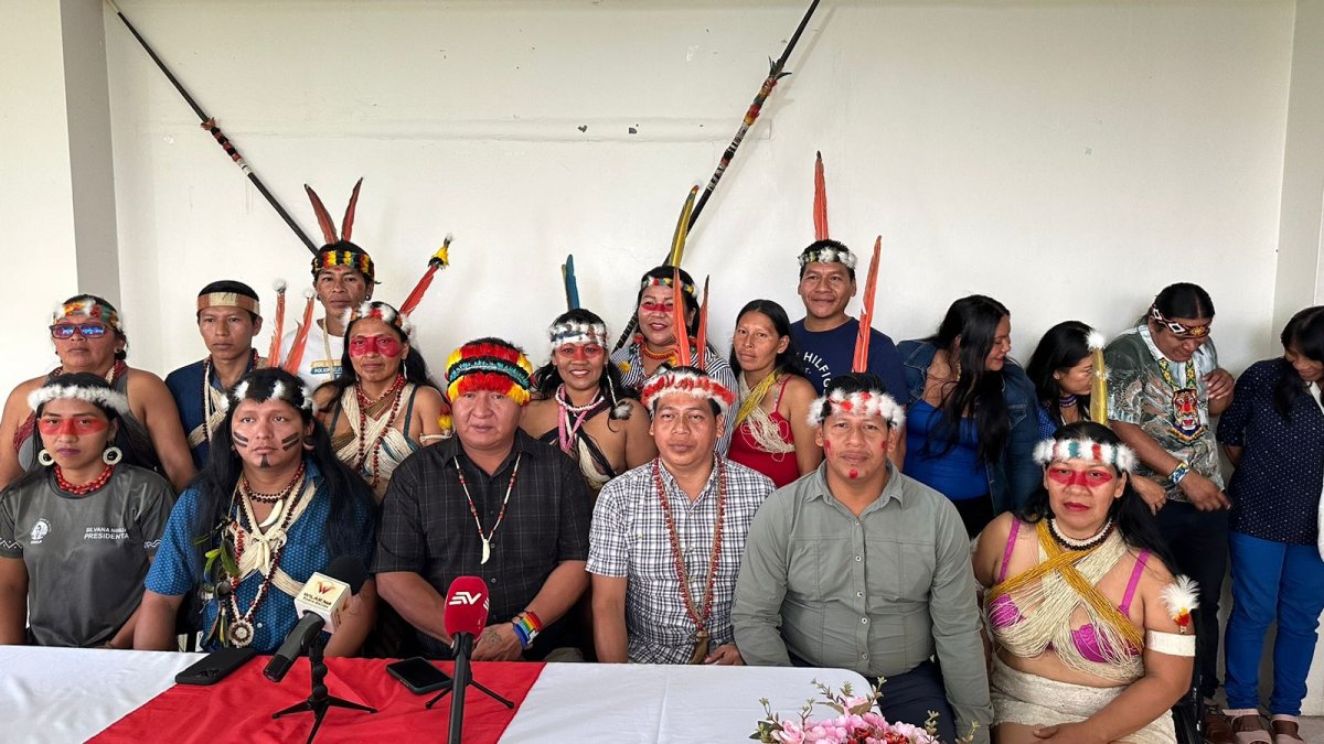 Pedido. Dirigentes del pueblo ancestral Waorani, en una rueda de prensa.