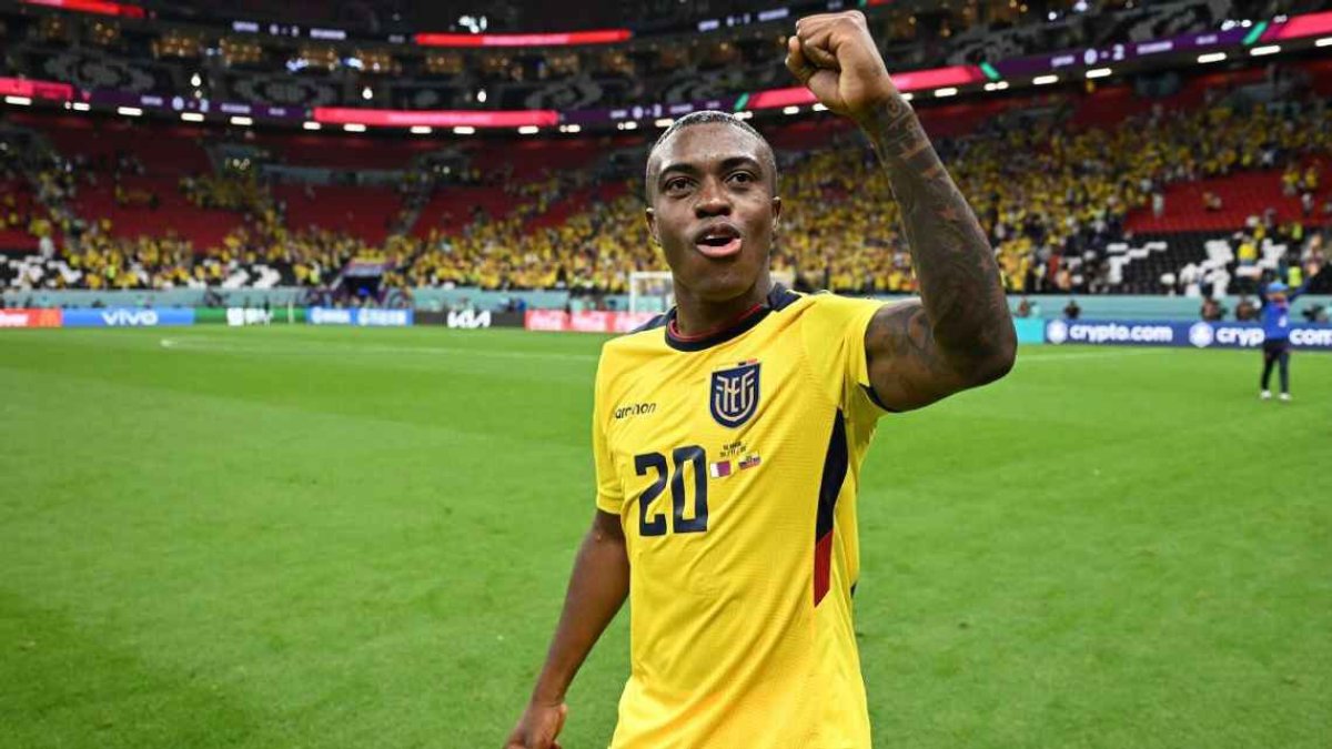 Tras lucir en el mediocampo de Ecuador en el Mundial de Qatar, Jhegson Mendez bajó su rendimiento.