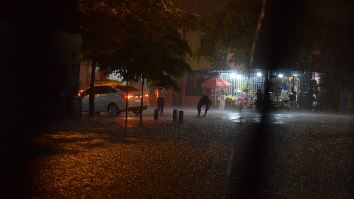 En el sector del Cisne 2 la lluvia fue intensa.