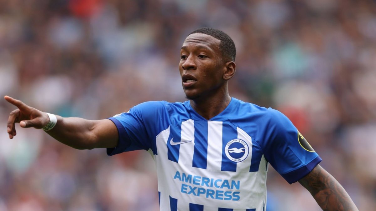 Pervis Estupiñán no fue titular pero actuó en la victoria de Brighton sobre Crystal Palace