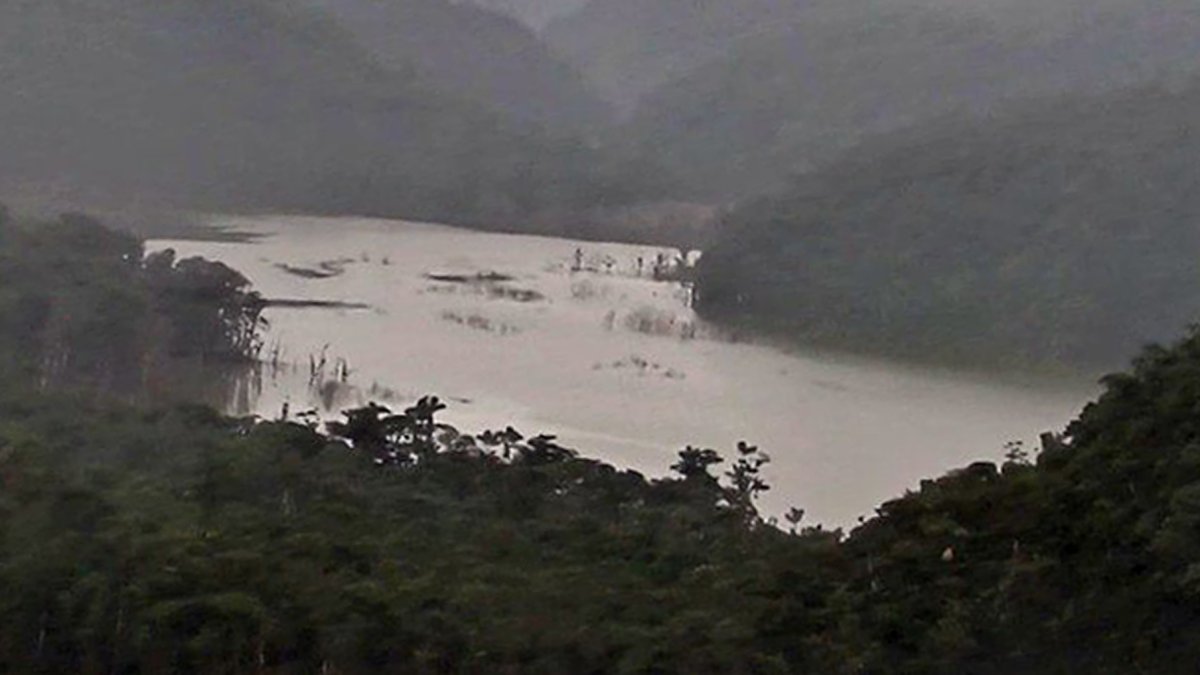 Medida. Vista de la zona afectada, se ha impedido el paso por precaución.