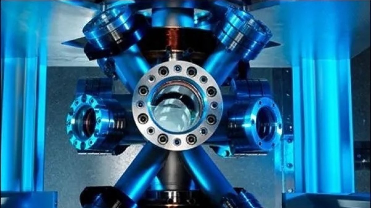 Foto ejemplar del reloj chino creado