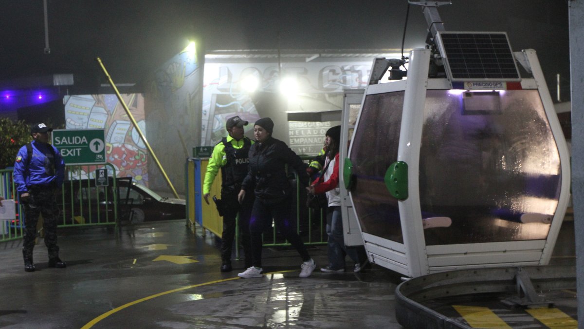 Segundo incidente de personas atrapadas en góndolas de El Teleférico.