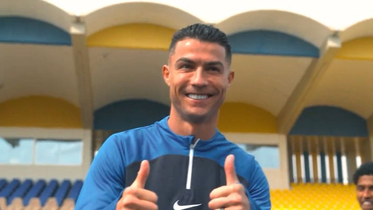 El Al Nassr celebro el cumpleaños del Portugués