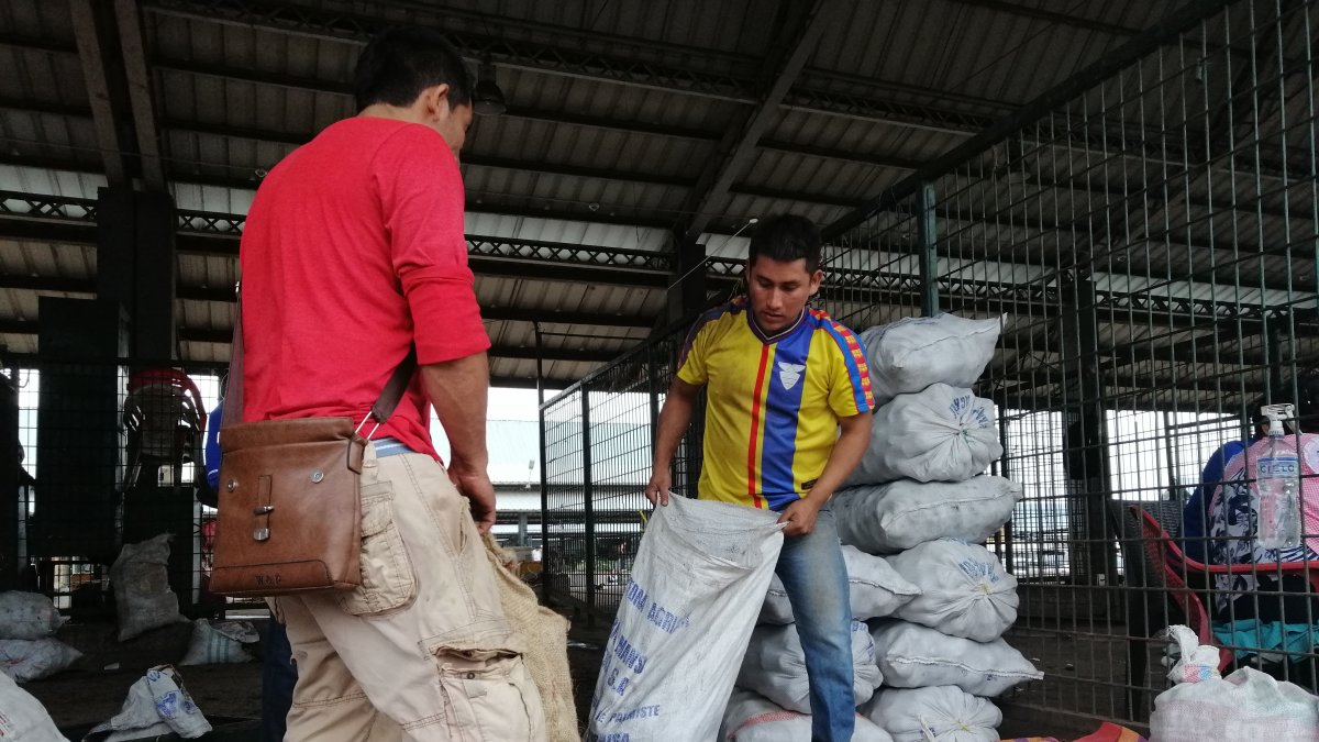 La papa, los quesos, el pollo, entre los alimentos que subieron de precio.  