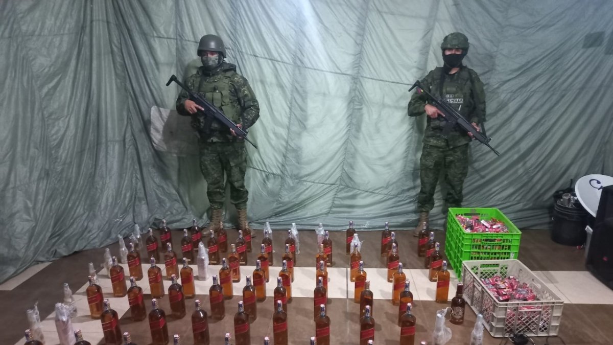 Objetos que fueron decomisados por Fuerzas Armadas.