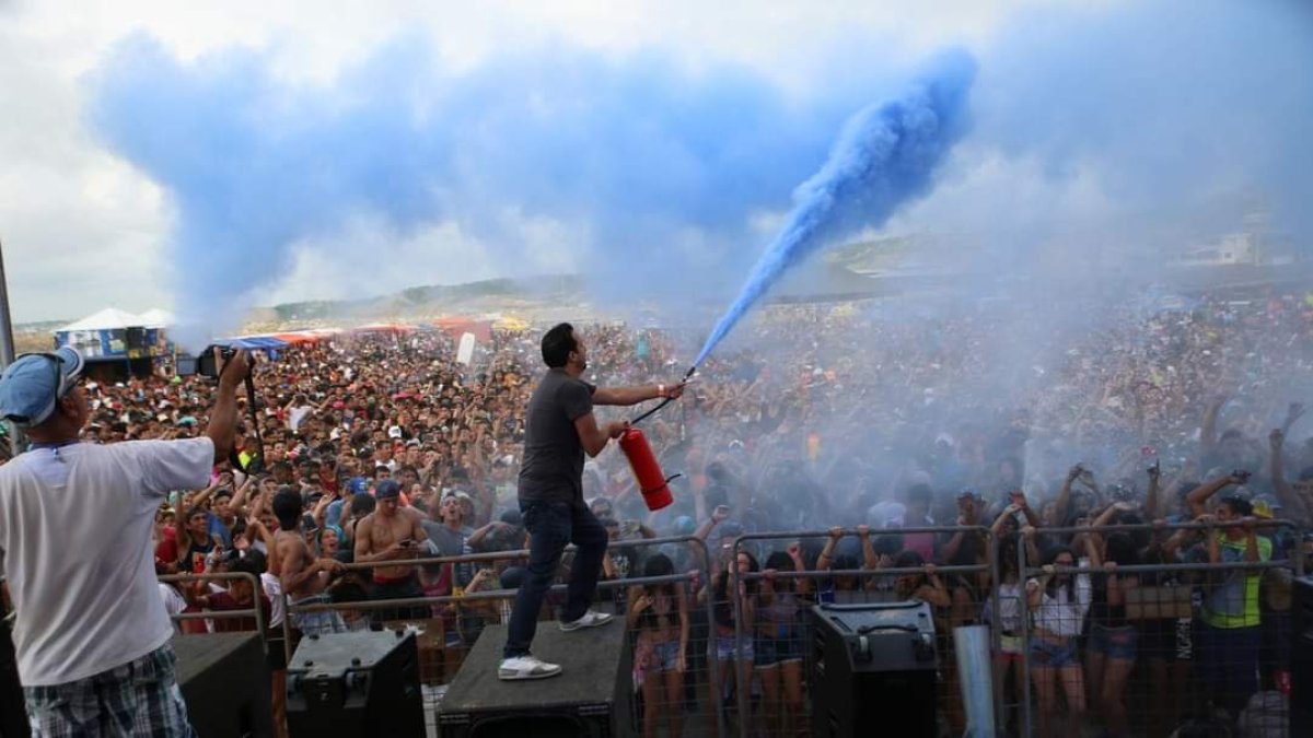 Manta se prepara para recibir a turistas en el feriado, con fiestas incluidas.