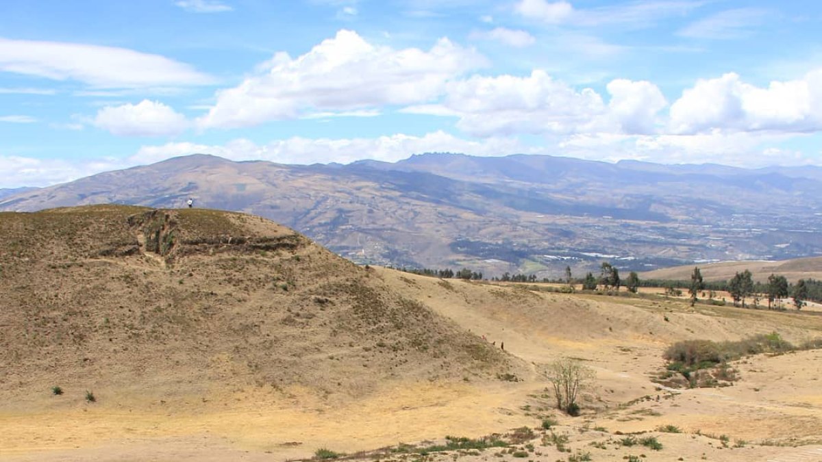 El Parque Arqueológico Cochasquí está ubicado en las faldas de Mojanda.