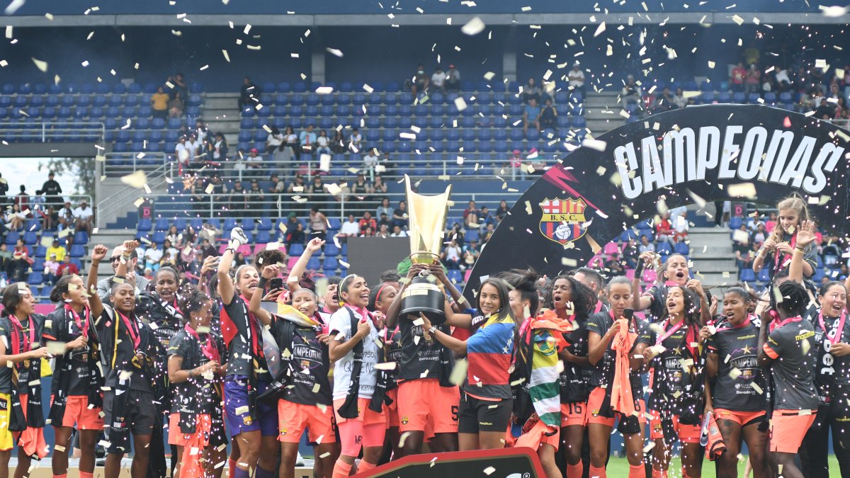 Barcelona es la reciente campeona de la Superliga femenina
