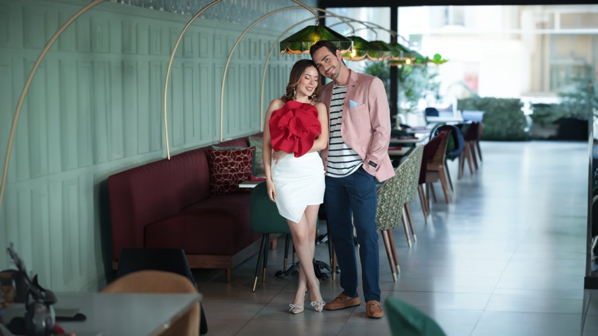 Para esta fecha, pasar desapercibido con tu outfit no es una elección si quieres crear recuerdos inolvidables.