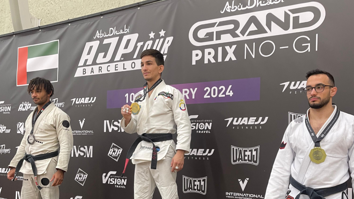 Kike conquistó el podio del torneo AJP Barcelona.