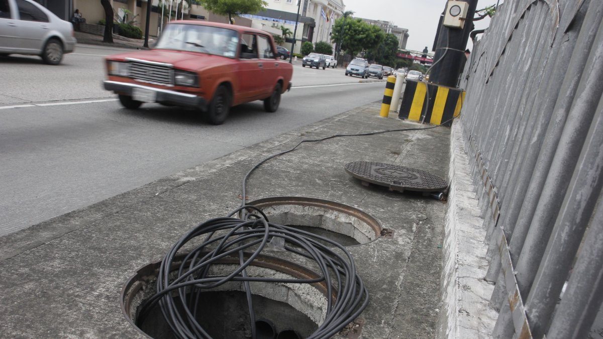Estado. Así se encuentra el parterre central, cerca del colegio Simón Bolívar.