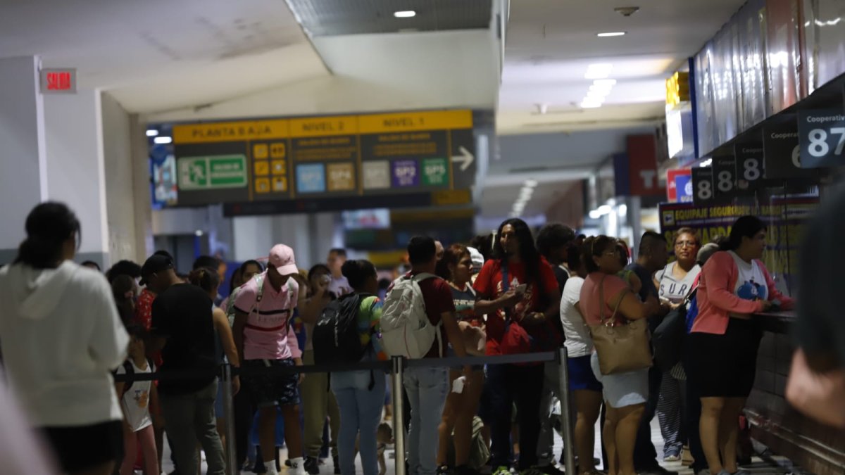 El feriado de Carnaval se inició y en la Terminal la cantidad de usuarios no es muy alta.
