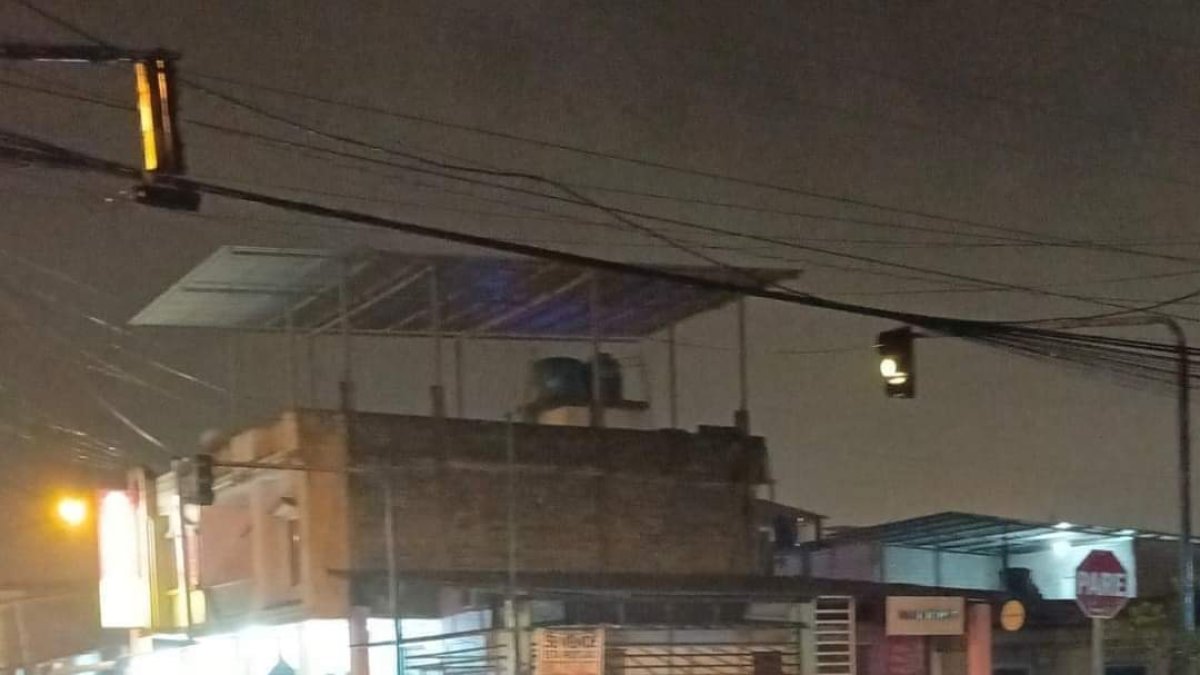 Su cuerpo quedo en la calzada bajo una fuerte lluvia que cayó en Buena Fe.