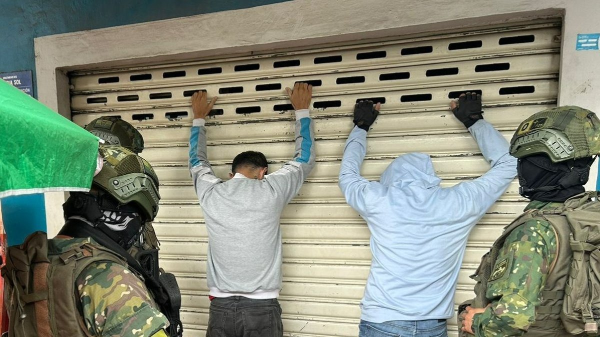 Exposición. En redes sociales se muestra a diario el control que se realiza en calles y las detenciones del día.