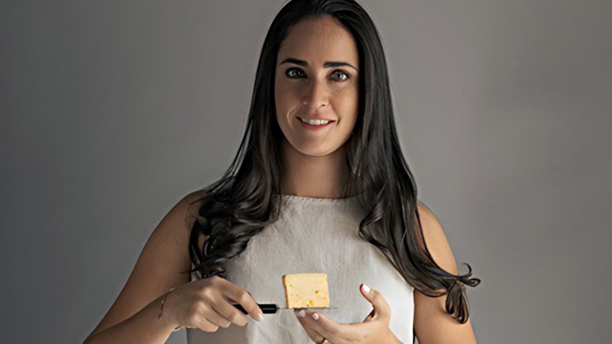 María Gloria Macías.