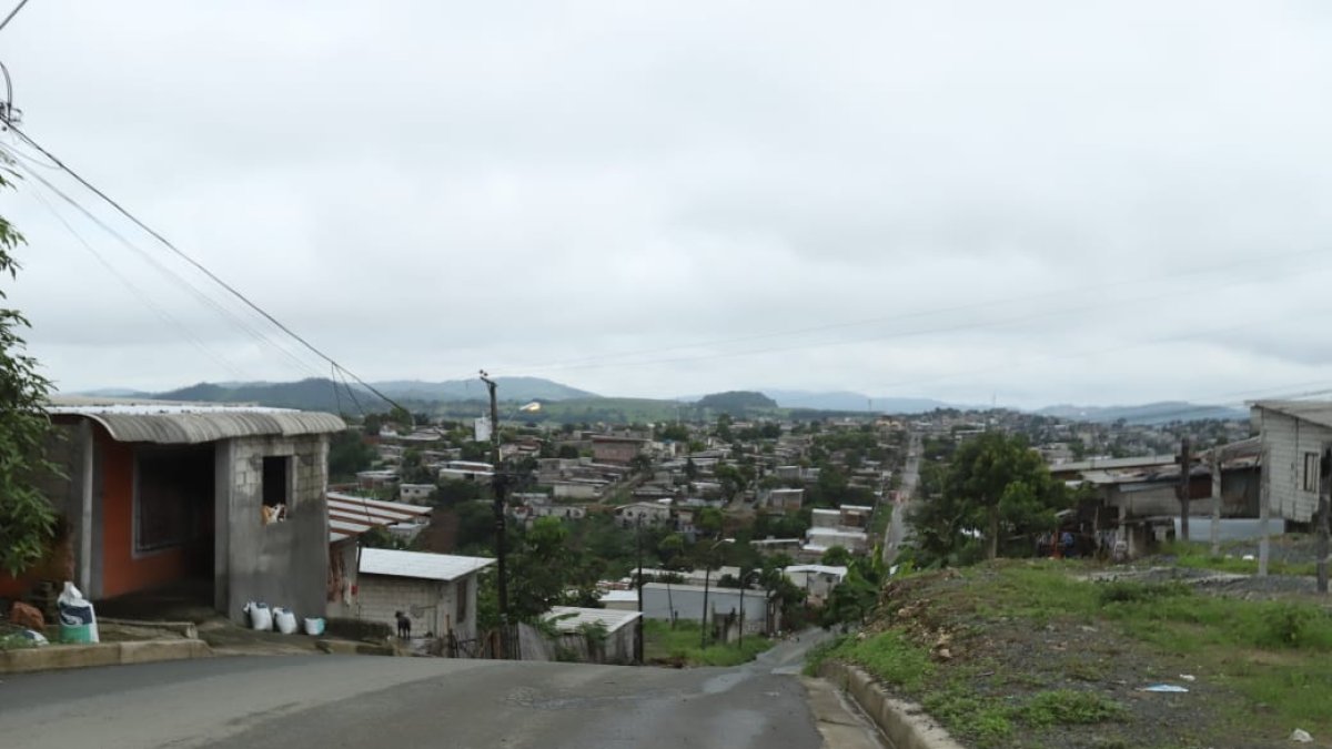 La macabra muerte de un joven de 18 años en el noroeste de Guayaquil: lo decapitaron.