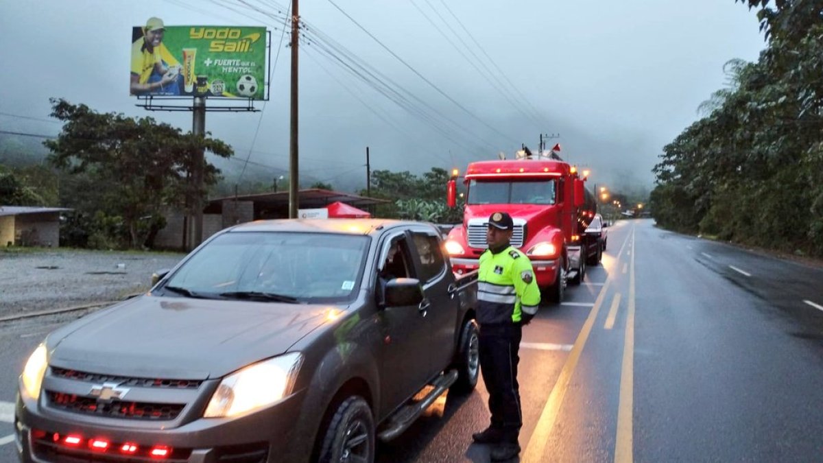 Los deslizamientos de tierra son producto de las lluvias.