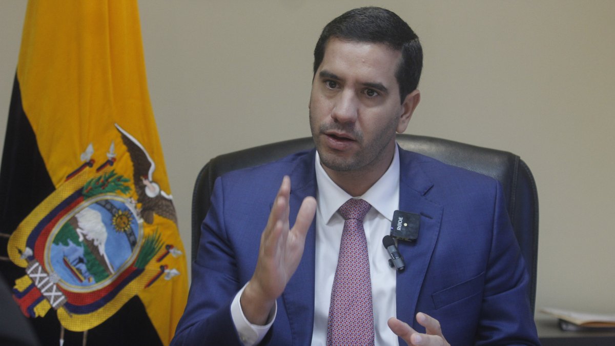 El ministro Roberto Luque es ingeniero civil y consultor en Ingeniería Geotécnica.